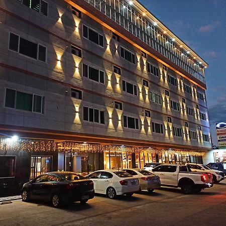 Emmaus Condotel آنغلوس المظهر الخارجي الصورة