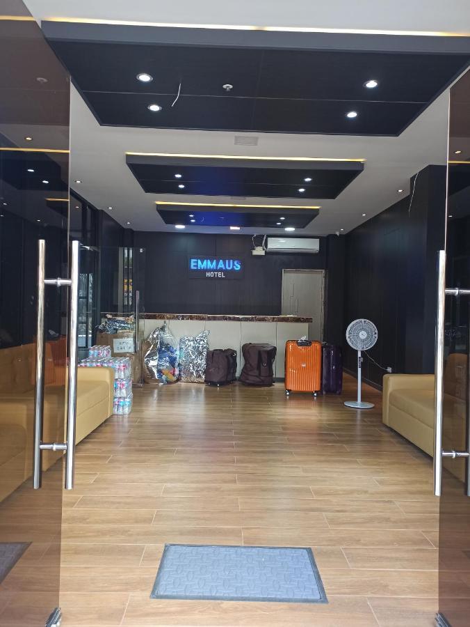 Emmaus Condotel آنغلوس المظهر الخارجي الصورة