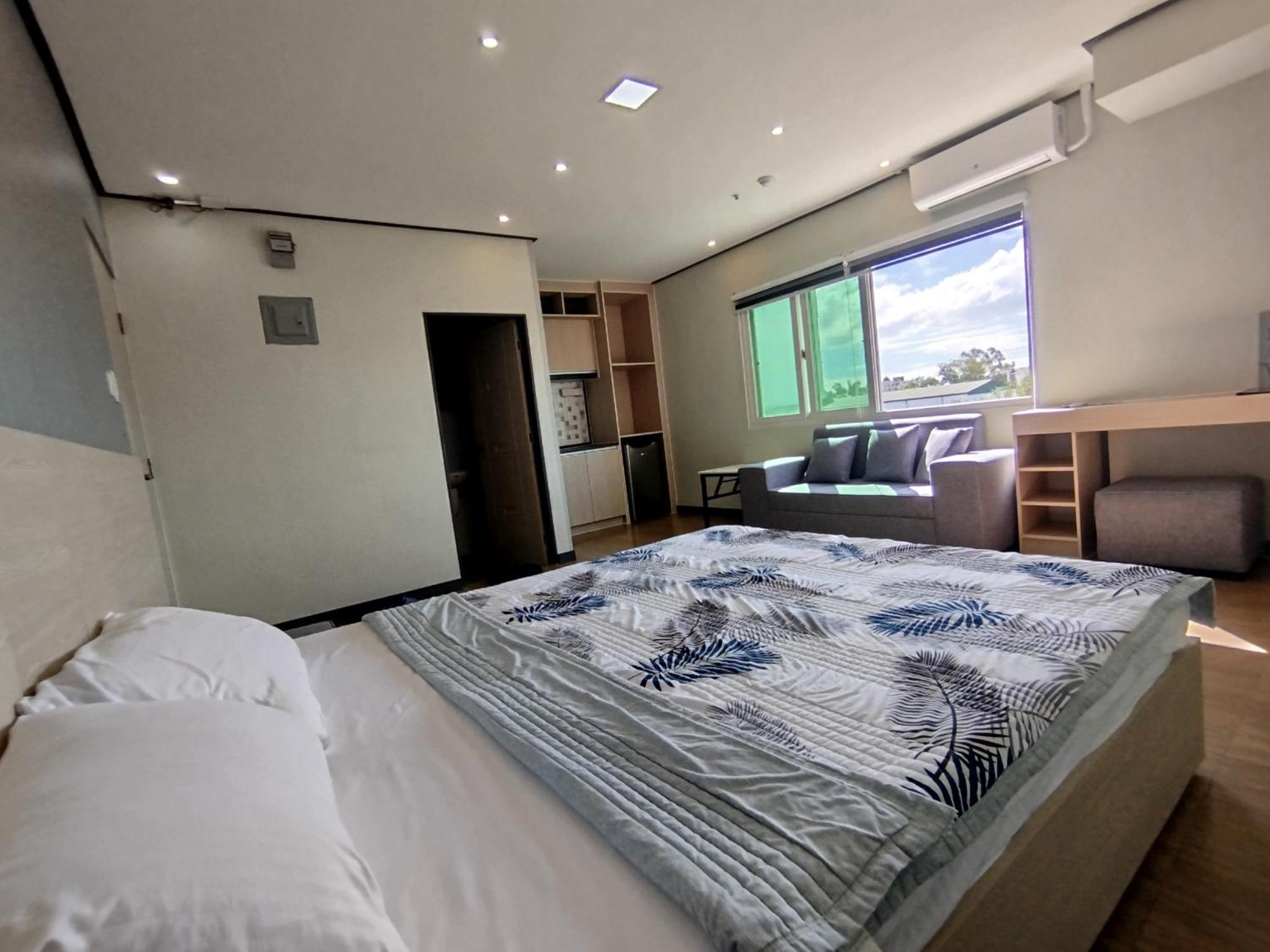 Emmaus Condotel آنغلوس المظهر الخارجي الصورة