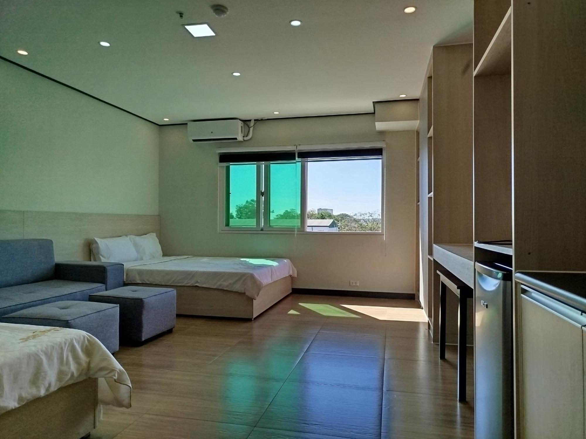 Emmaus Condotel آنغلوس المظهر الخارجي الصورة