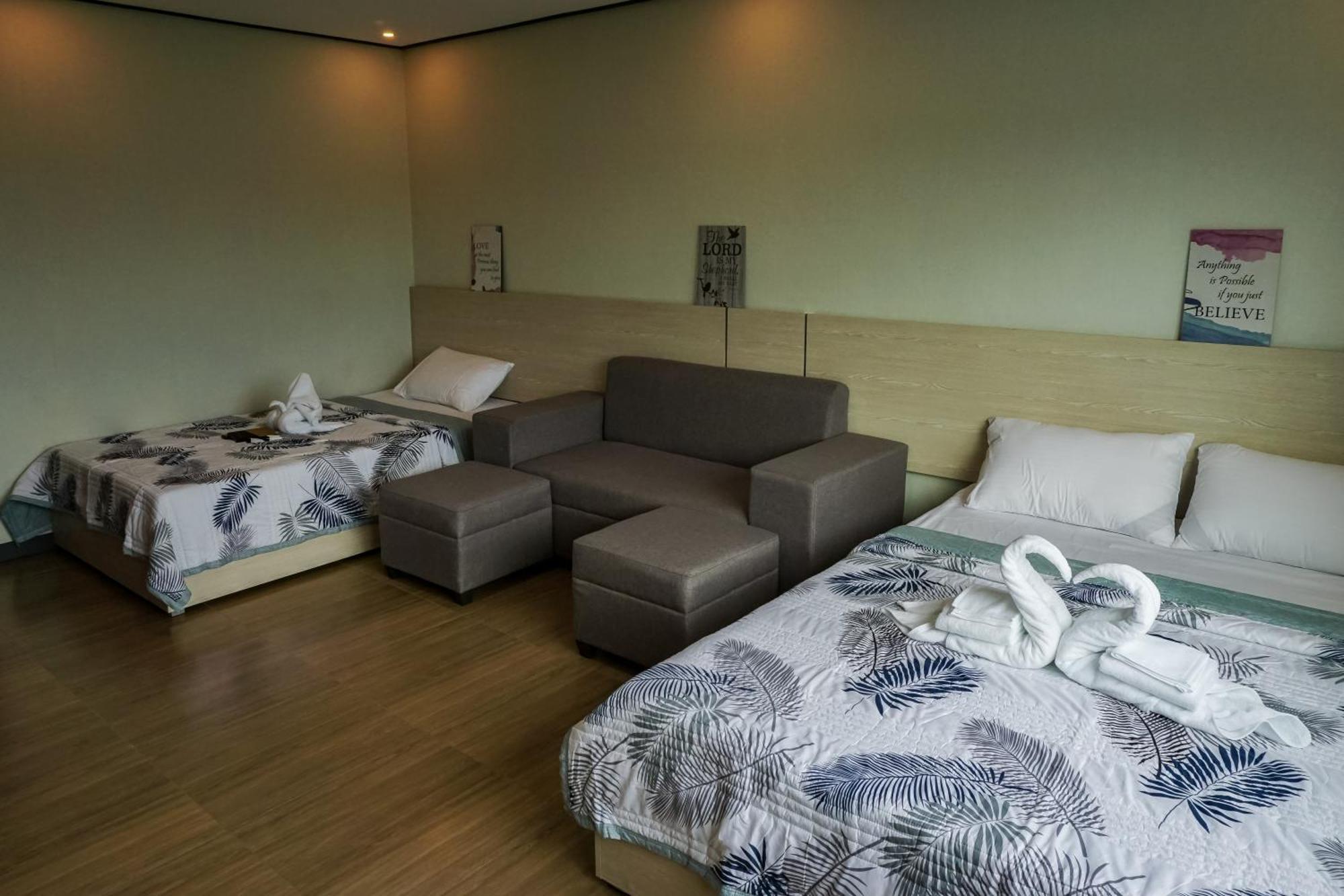 Emmaus Condotel آنغلوس المظهر الخارجي الصورة